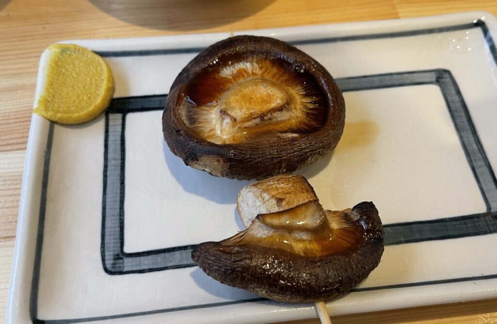 【もつ焼き・煮込み 吉祥寺はらわた】吉祥寺で愛犬と一緒に居酒屋で飲めるテラス席があります！