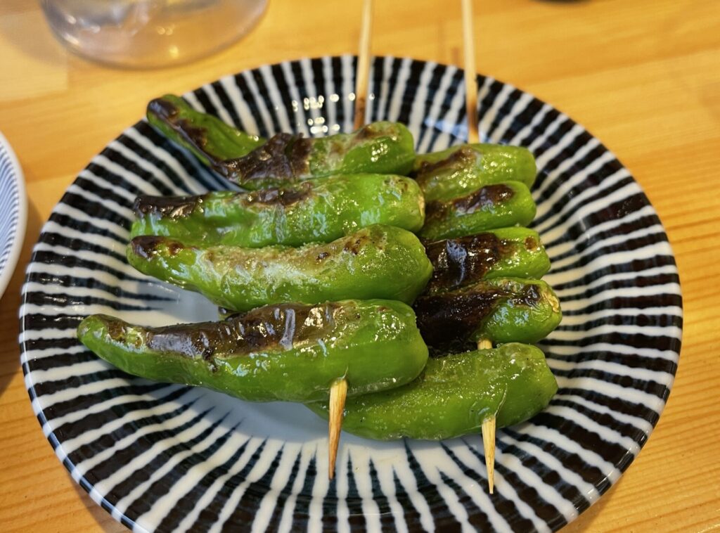 【もつ焼き・煮込み 吉祥寺はらわた】吉祥寺で愛犬と一緒に居酒屋で飲めるテラス席があります！